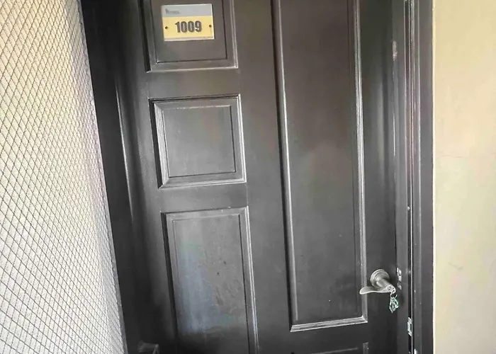 Near Bgc Cypress Towers With 100mpbs Wifi Apartamento *